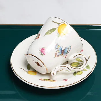 Кофейный сервиз с бабочкой, выполненный в европейском стиле с керамическим рисунком лимона, Набор с ложкой, послеобеденный чай в британском стиле, чашка с блюдцем
