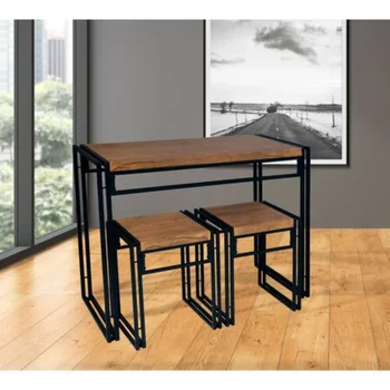 Небольшой обеденный стол, обеденный стол и стулья, легкая роскошь и современность, простая эстетика, ужин в ресторане