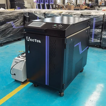 Портативная машина для очистки волоконным лазером Jinan AccTek 2000W для удаления ржавчины из металла